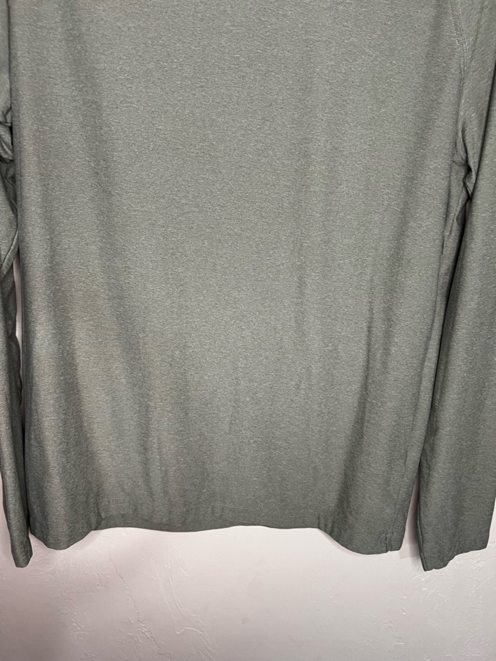 Rhone The Reign Olive Green Performance Long-Sleeve T-Shirt - Picture 4 of 9